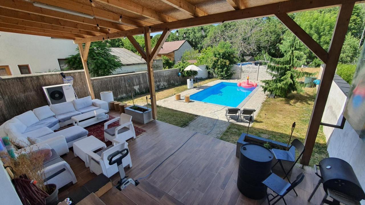 4 Room Flat With Garden And Pool Kittsee Exterior photo