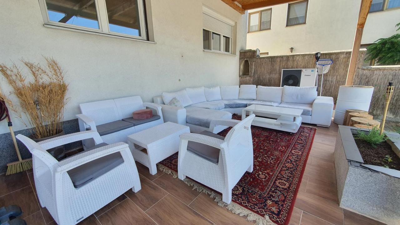 4 Room Flat With Garden And Pool Kittsee Exterior photo